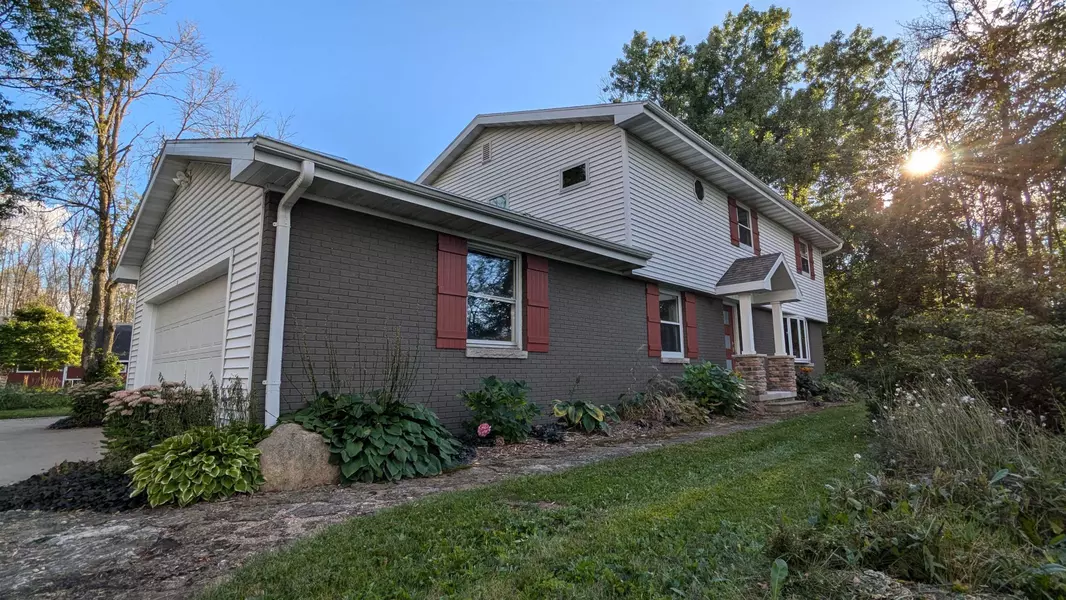 3642 WILLOW RD, Green Bay, WI 54311
