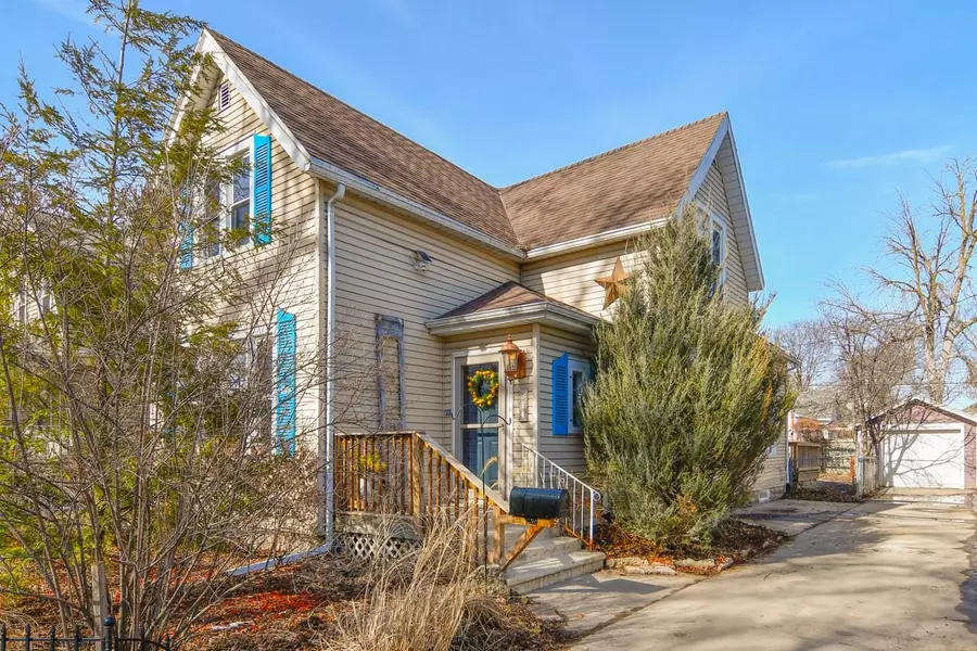 814 HOWARD ST, Green Bay, WI 54303