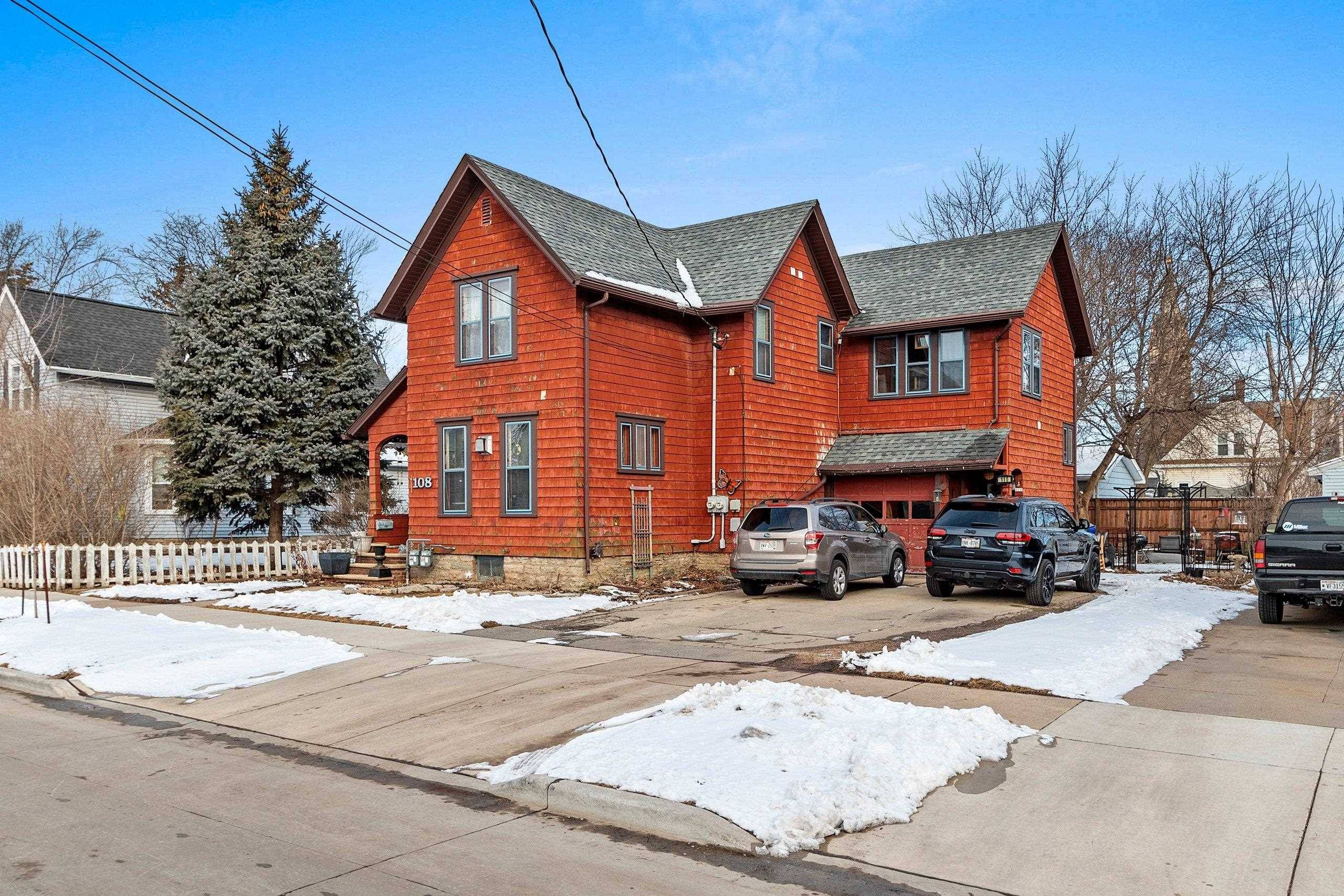 Appleton, WI 54911,108 E ATLANTIC ST
