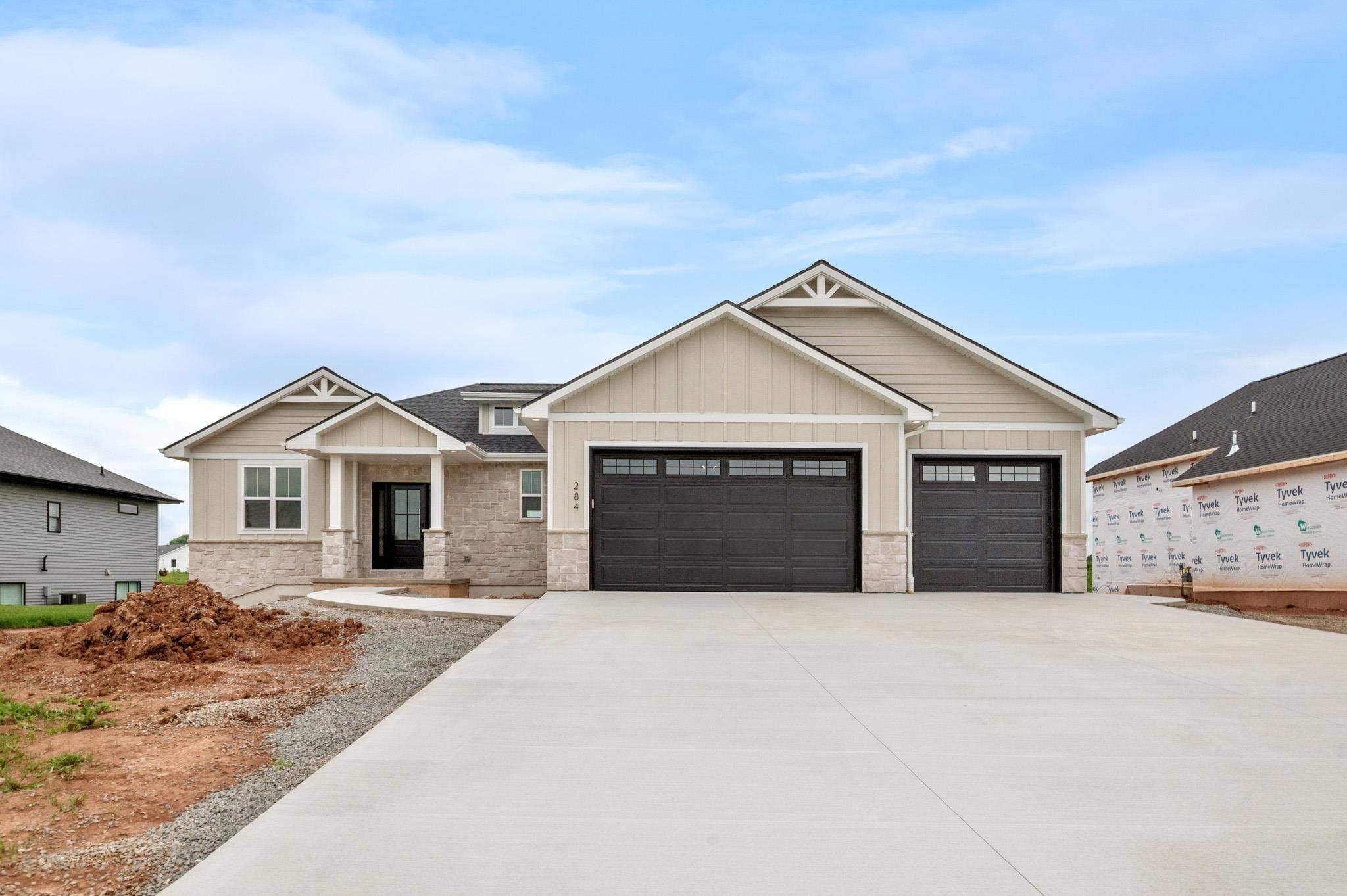 284 KERRIGAN DR, Wrightstown, WI 54180