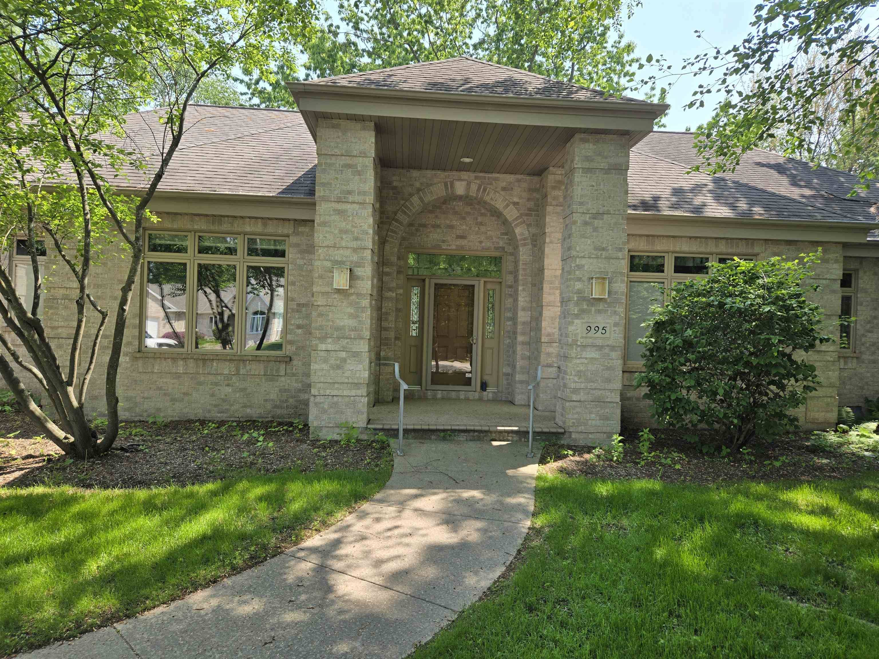 Oneida, WI 54155-8601,995 HIGHLAND SPRINGS CT