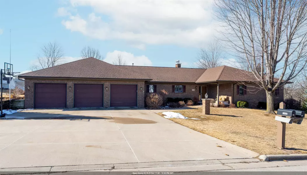 2980 THUNDERBYRD TRL, Green Bay, WI 54313