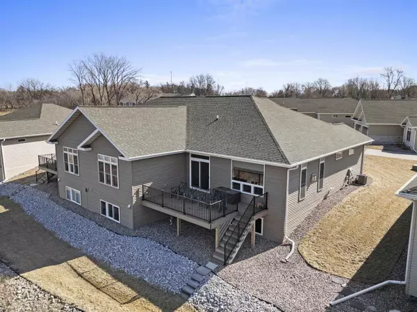 Green Bay, WI 54301,617 OLDE RIVER CT