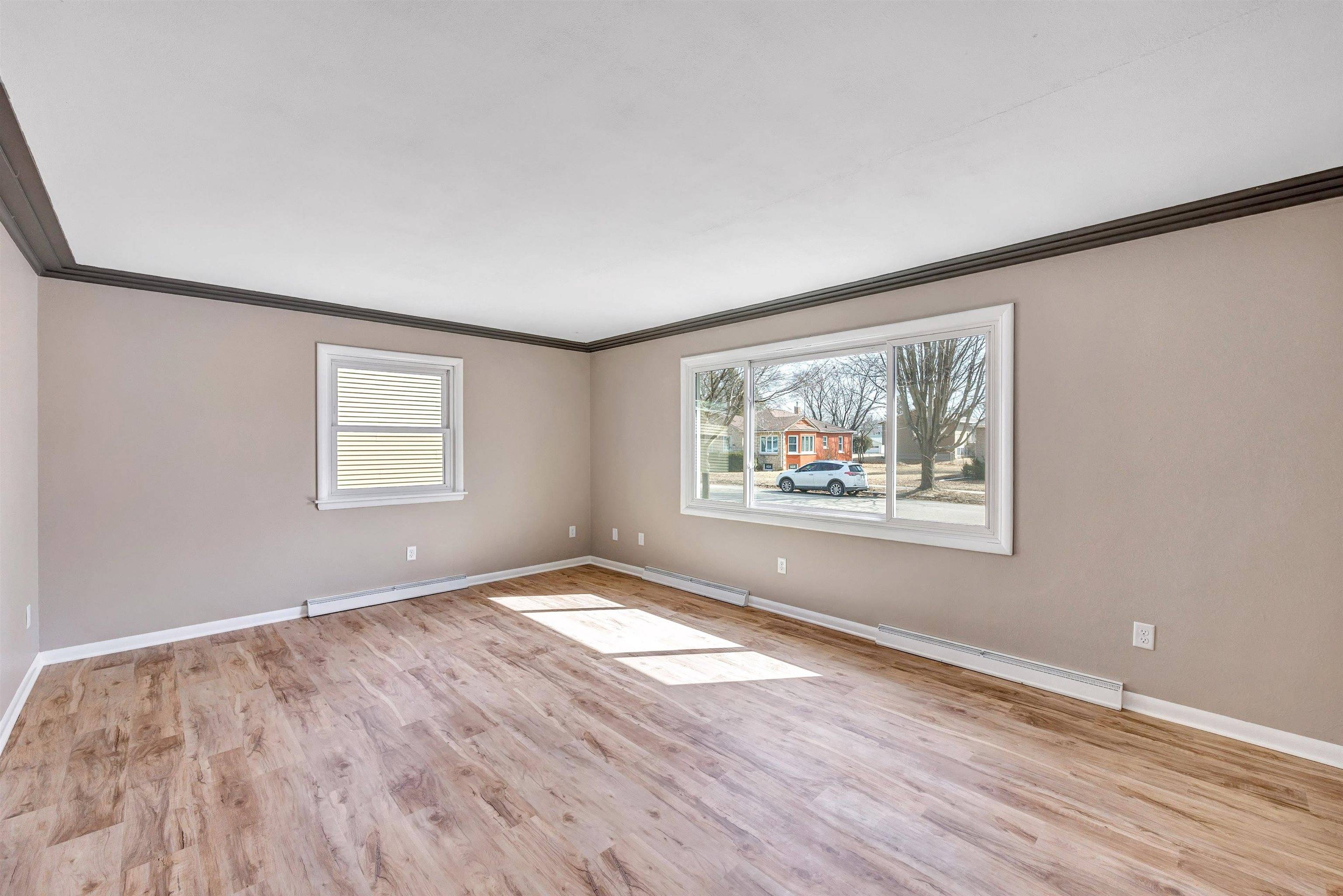 Marinette, WI 54143,1049 CURRIE ST