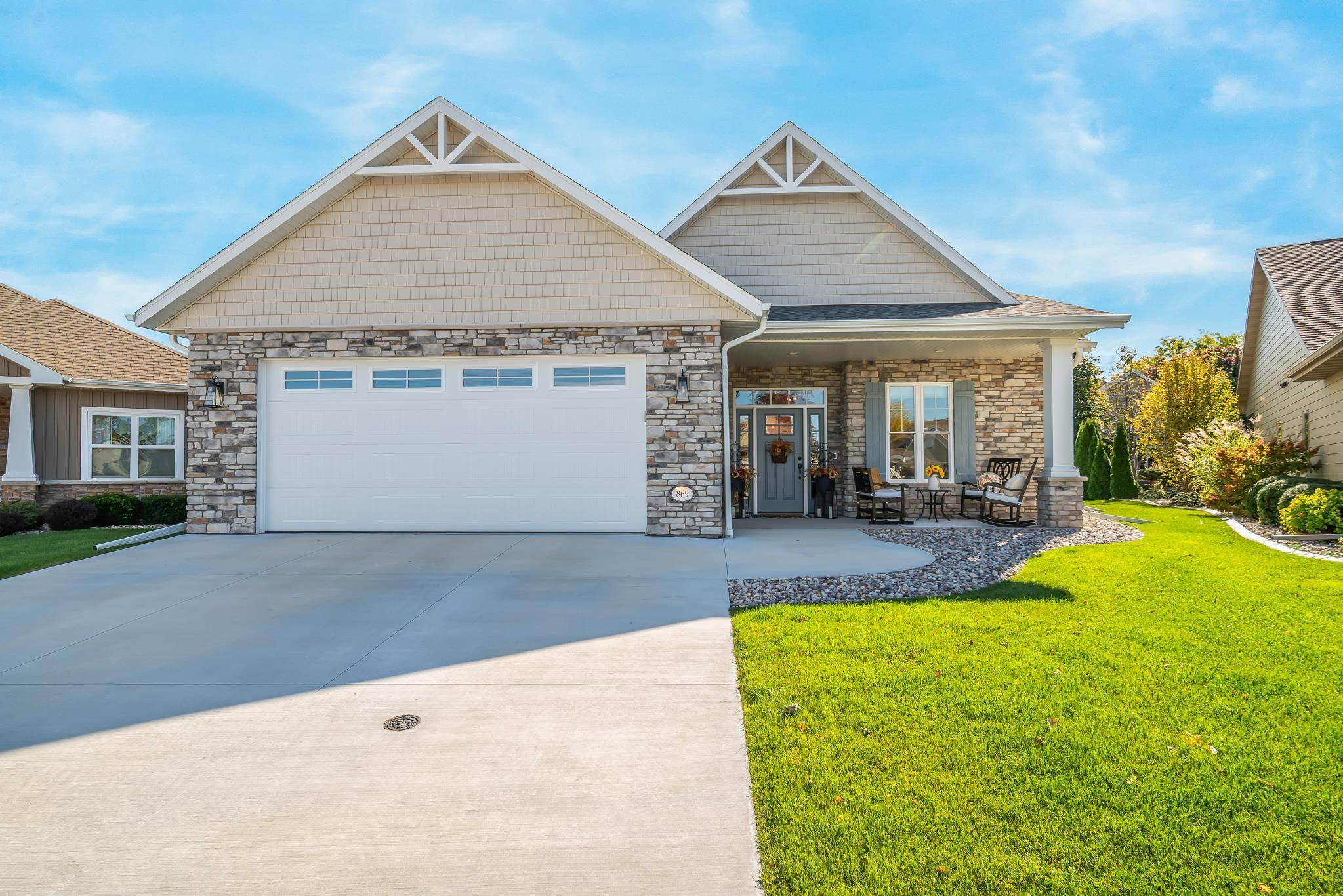 865 EDEN CT, Menasha, WI 54952