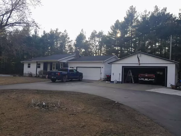 539 N 3RD AVE, Redgranite, WI 54970