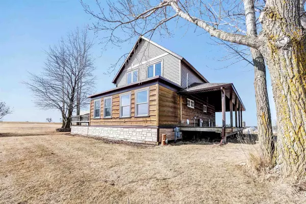 Mishicot, WI 54228,15308 SAXONBURG RD