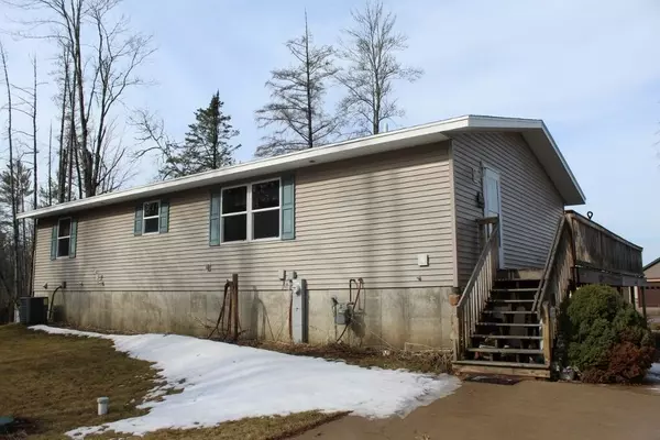 Elcho, WI 54428,N11599 POST LAKE DR
