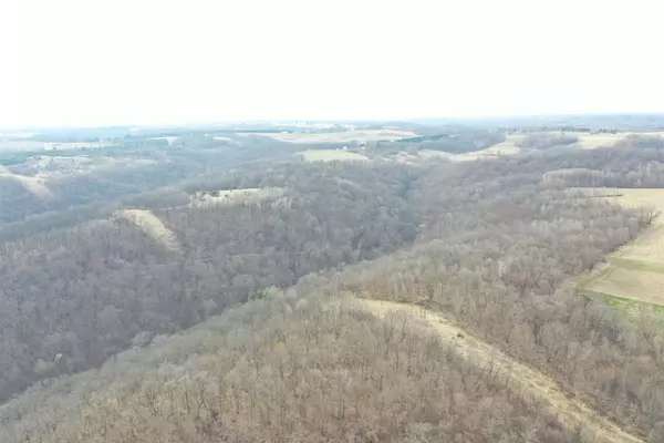 Gays Mills, WI 54631,43167 GUTHRIE DR