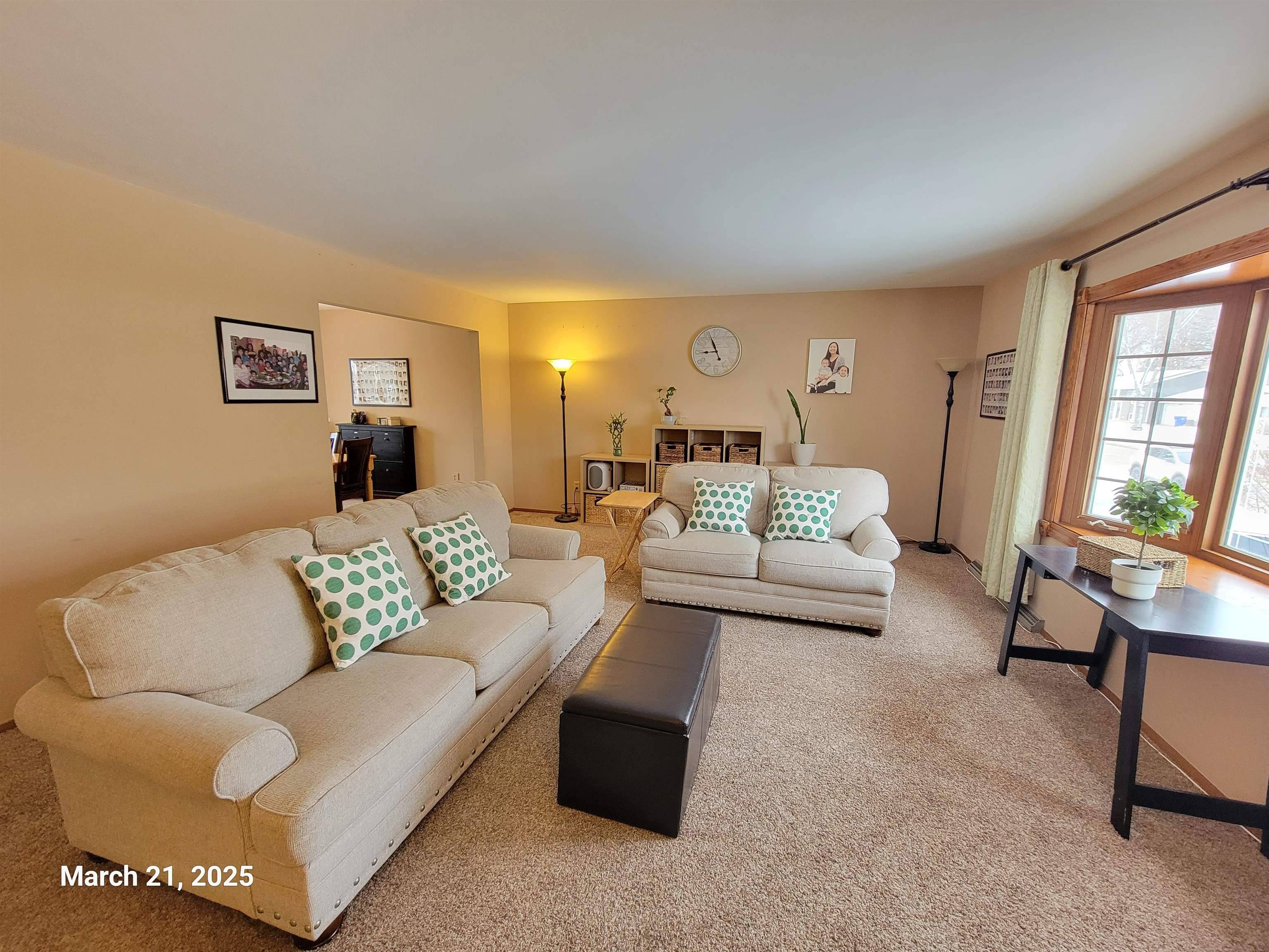 Appleton, WI 54915-30,600 N CANTERBURY DR
