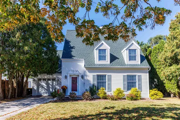 1020 S IRWIN AVE, Green Bay, WI 54301