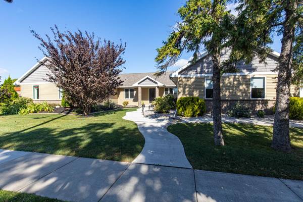 650 W KIMBERLY AVE, Kimberly, WI 54136