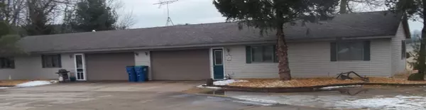 E10945 COUNTY ROAD C, Clintonville, WI 54929