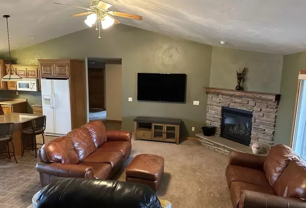 Kaukauna, WI 54130,3601 FIELDCREST DR