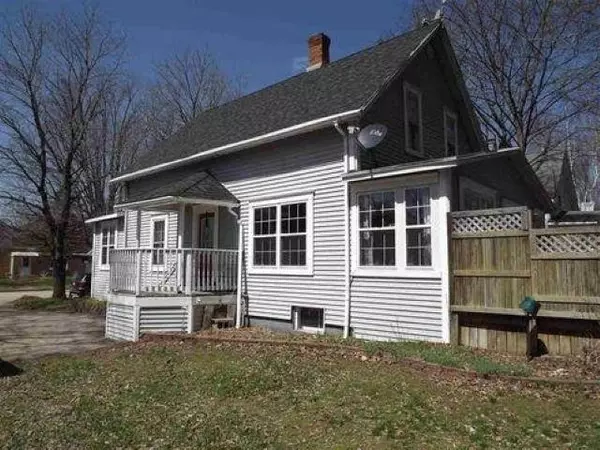 Clintonville, WI 54929-1243,134 W 13TH ST