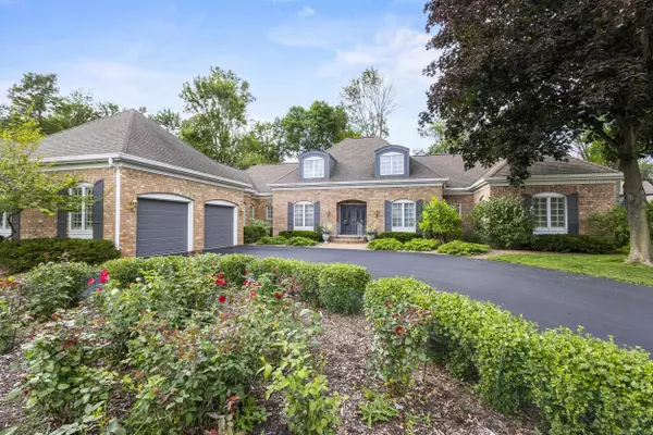 1012 E KRAMER LN, Appleton, WI 54915-4582