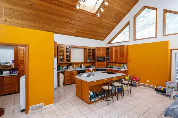 Oneida, WI 54155-9136,740 MELANIE LN