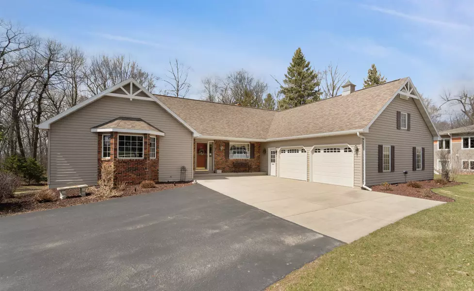 N5120 SUMMIT CT, Fond Du Lac, WI 54937