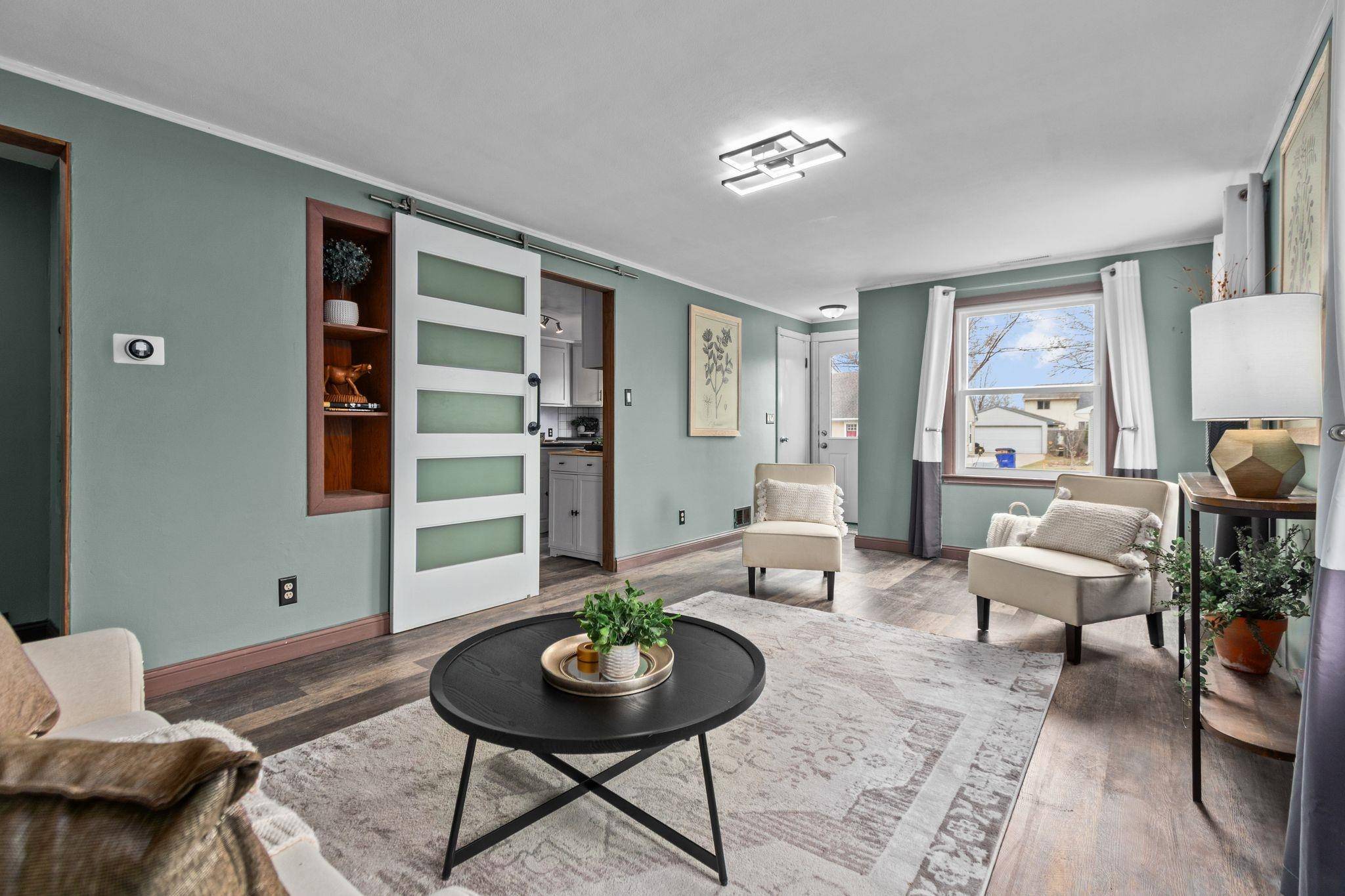 Appleton, WI 54911-3325,1828 E PAULINE ST