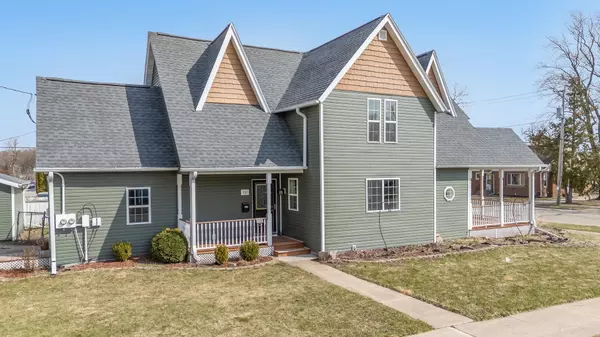 Omro, WI 54963,131 MADISON AVE