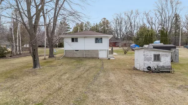Winneconne, WI 54986,6671 LASLEY SHORE DR