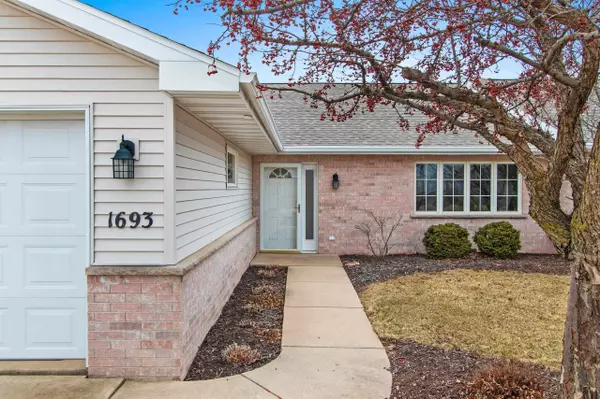 Green Bay, WI 54311,1693 TWIN LAKES CIR