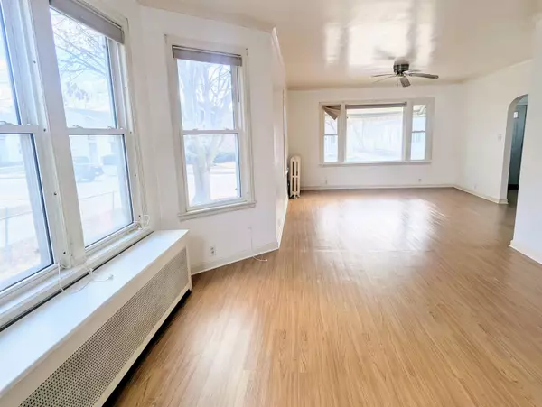 Green Bay, WI 54301,1133 E WALNUT ST