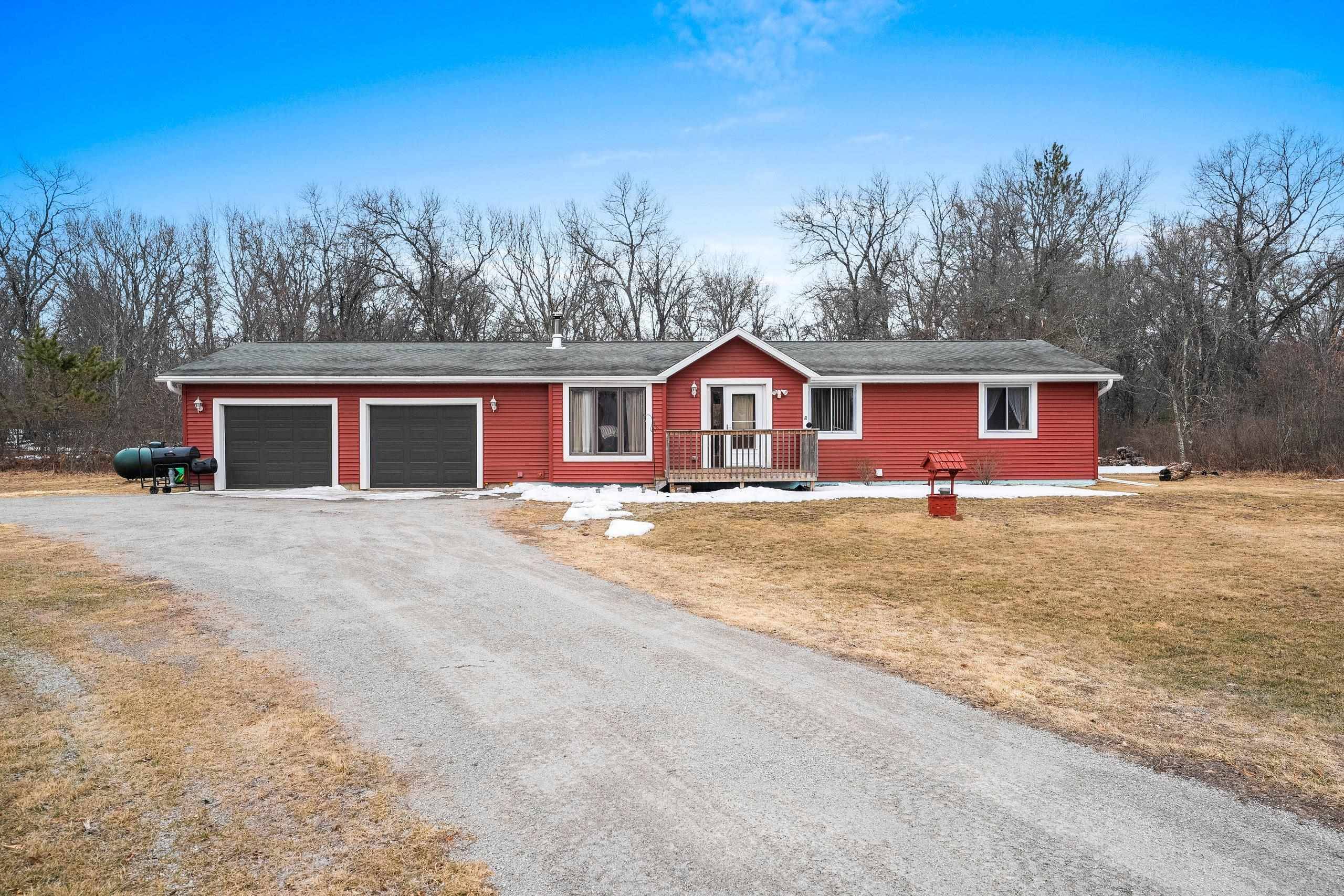 W13671 MERLIN LN, Crivitz, WI 54114