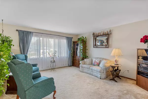 Rosendale, WI 54974-9650,204 WOODSIDE ST