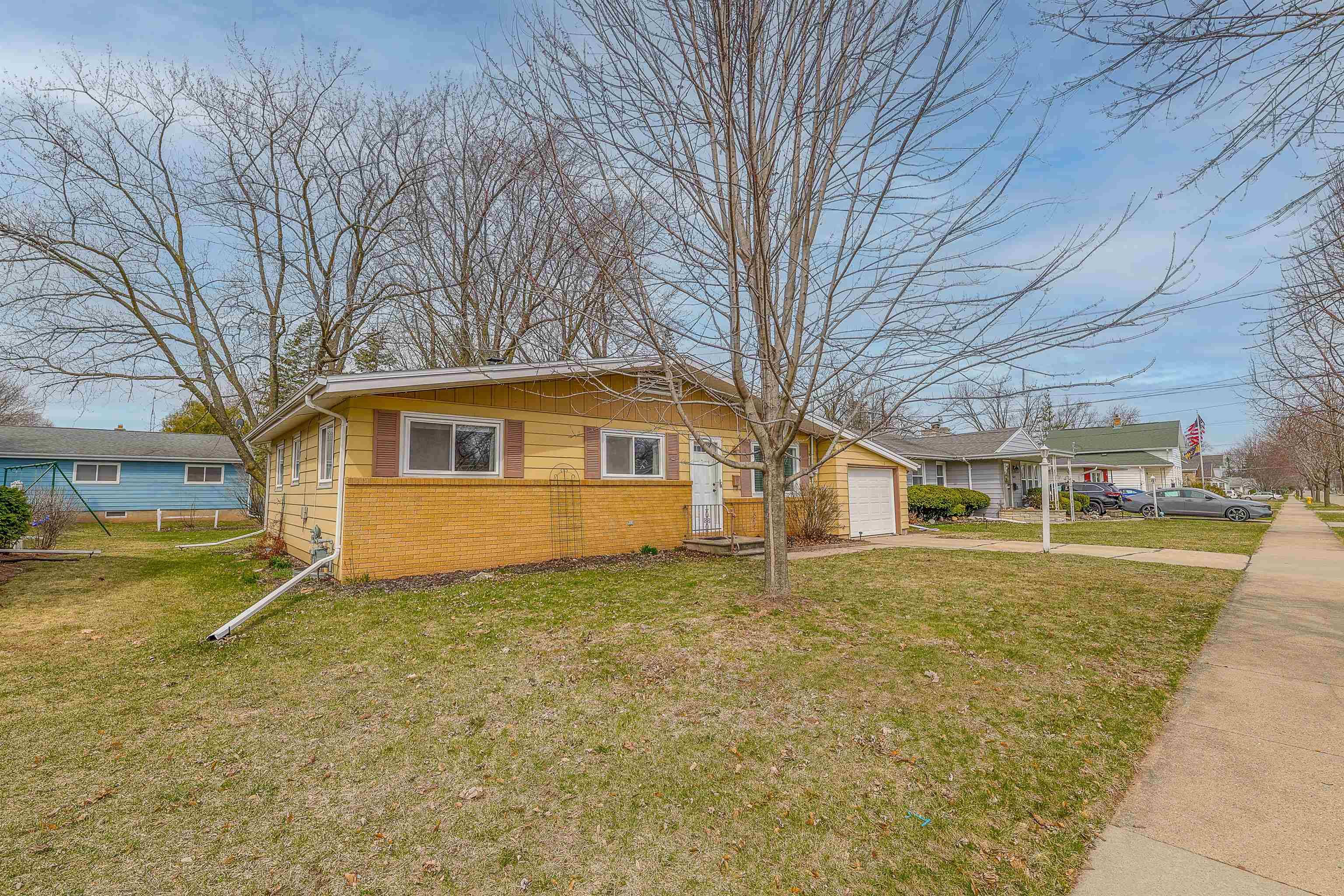 Oshkosh, WI 54902-6737,1651 GEORGIA ST