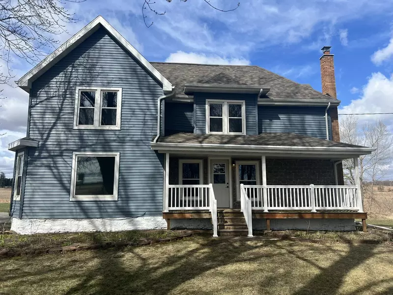 5169 KRATZ RD, Omro, WI 54963