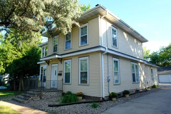 Neenah, WI 54956,406 SHERRY ST
