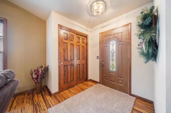 Oshkosh, WI 54901,2719 CLOVER ST