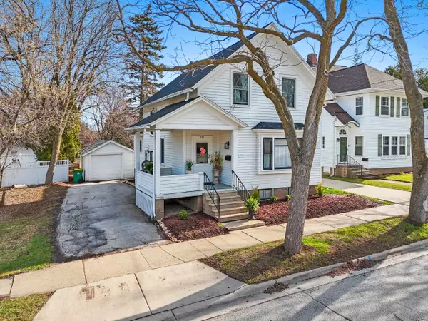 715 GRIGNON ST, Green Bay, WI 54301