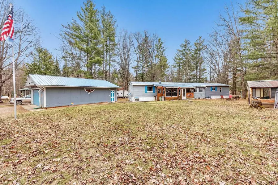 11689 EAGLE BLUFF LN, Crivitz, WI 54114