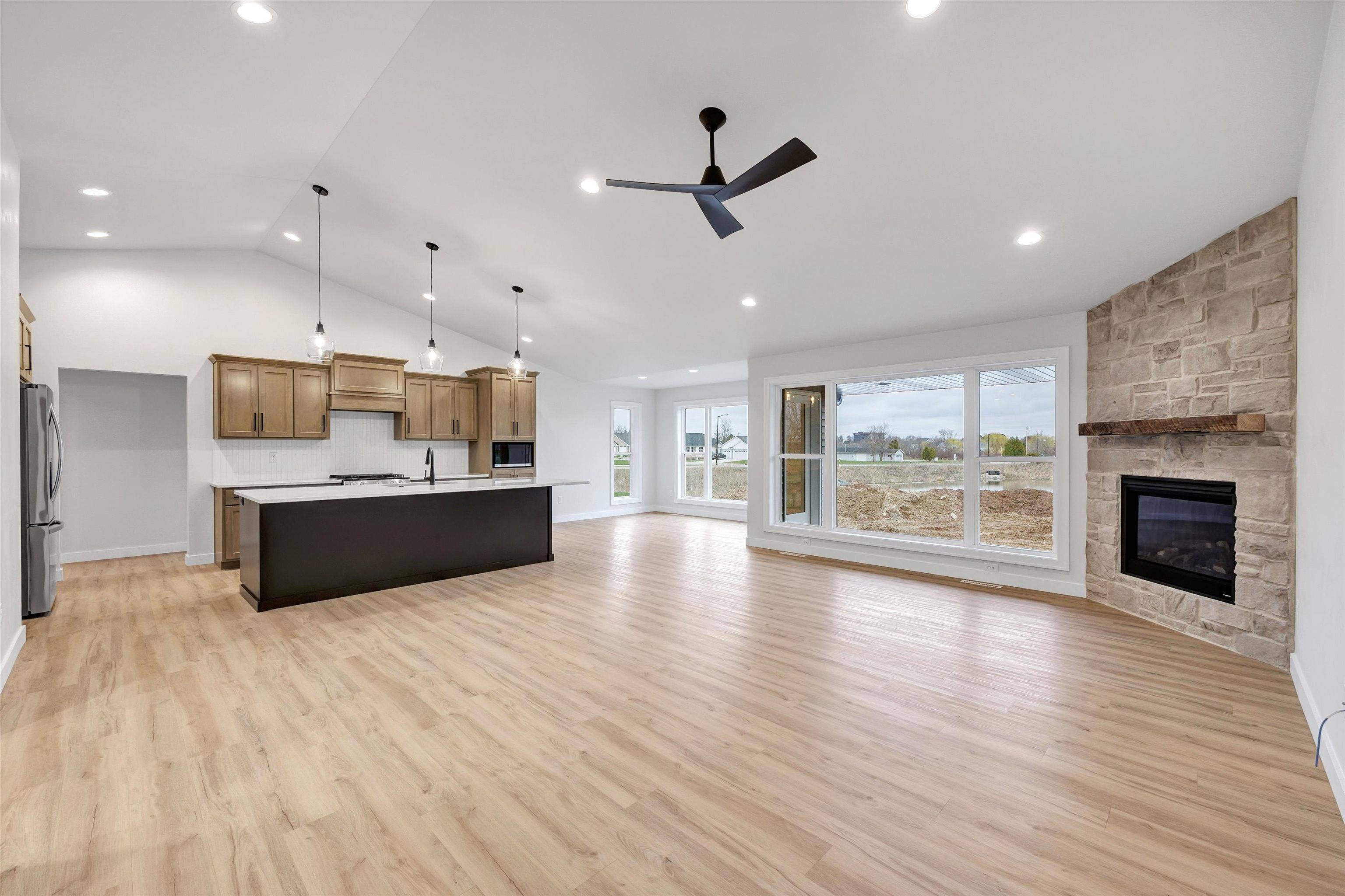 De Pere, WI 54115,3647 ELLA JO WAY
