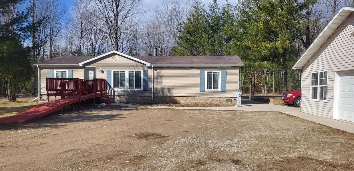 5135 LIEGEOIS RD, Abrams, WI 54101