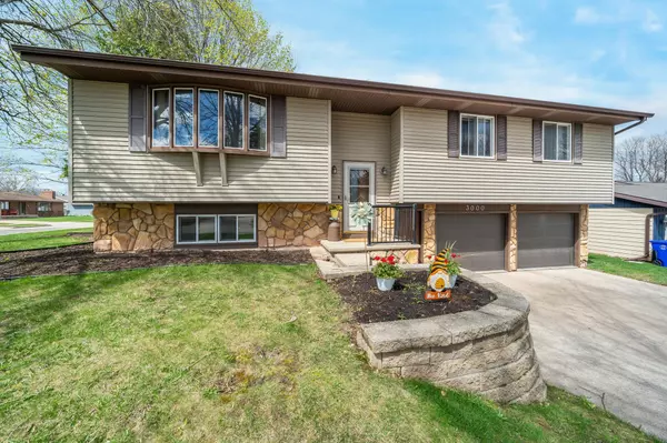 3000 E KILLDEER LN, Appleton, WI 54915