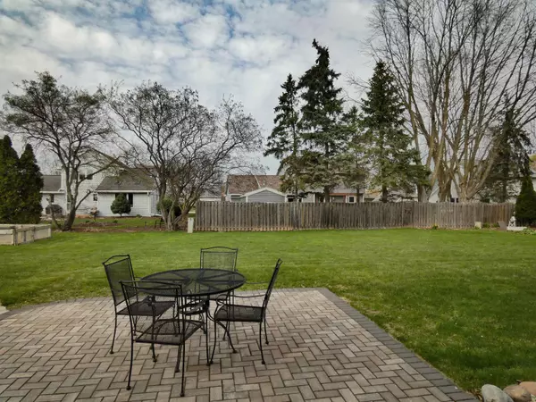 Green Bay, WI 54313,2331 LARUE LN