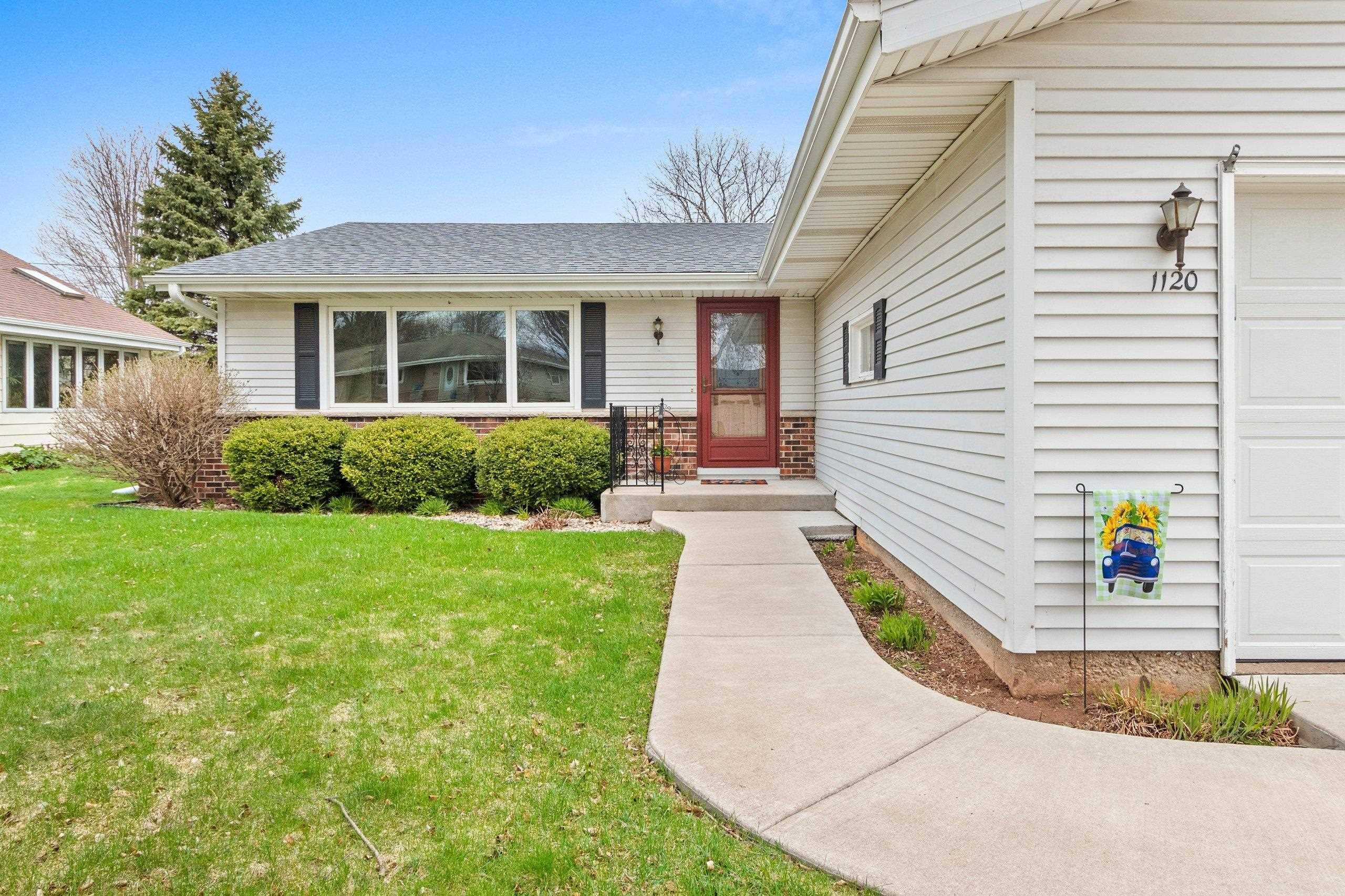 Appleton, WI 54915,1120 E MITCHELL AVE