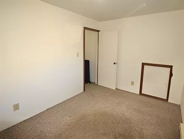Oshkosh, WI 54901,217 W IRVING ST