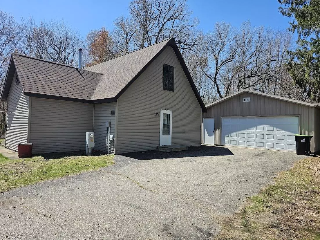 Neshkoro, WI 54960,601 E BERLIN ST