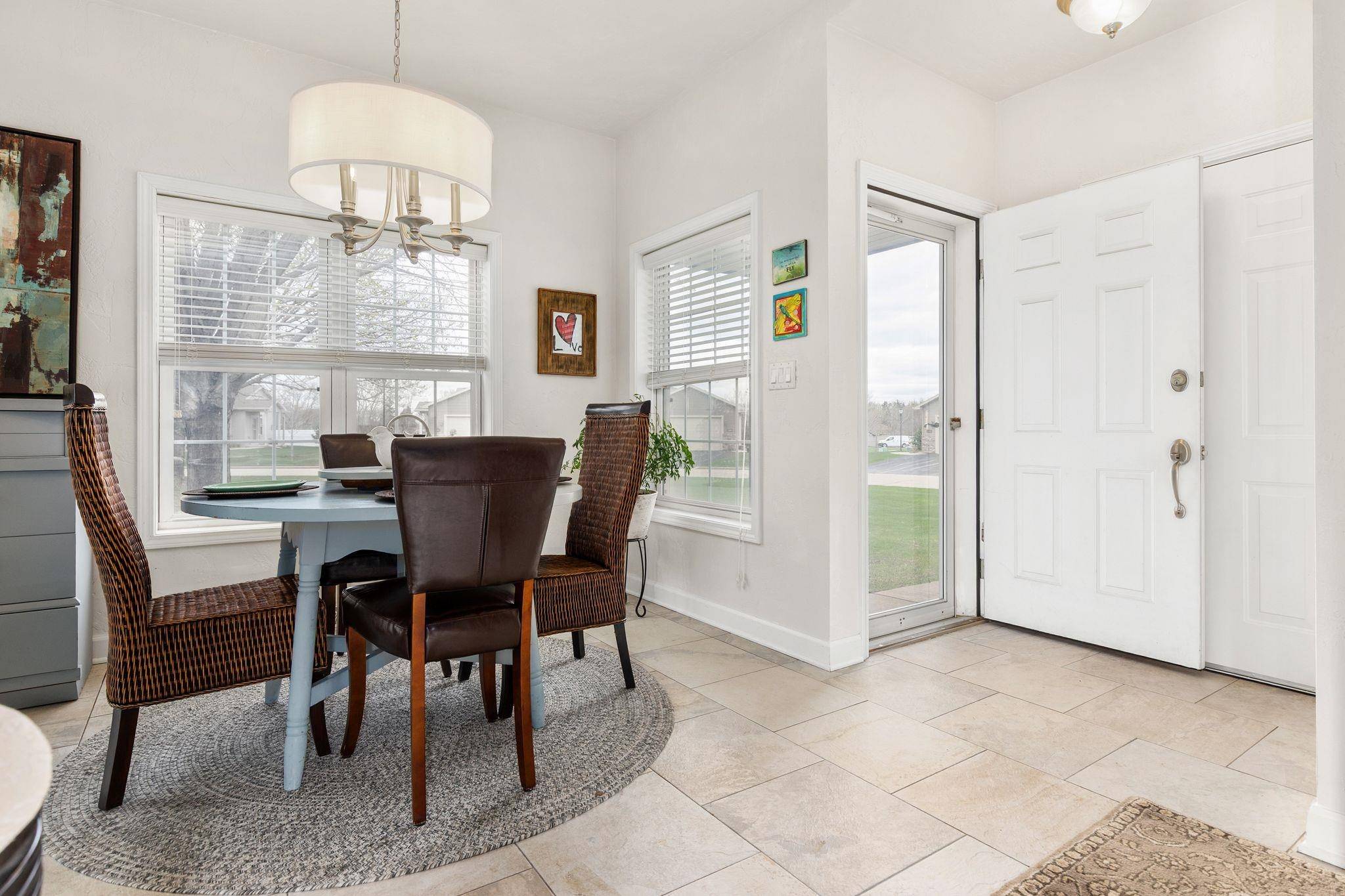 Neenah, WI 54956,1215 CAMERON CIR
