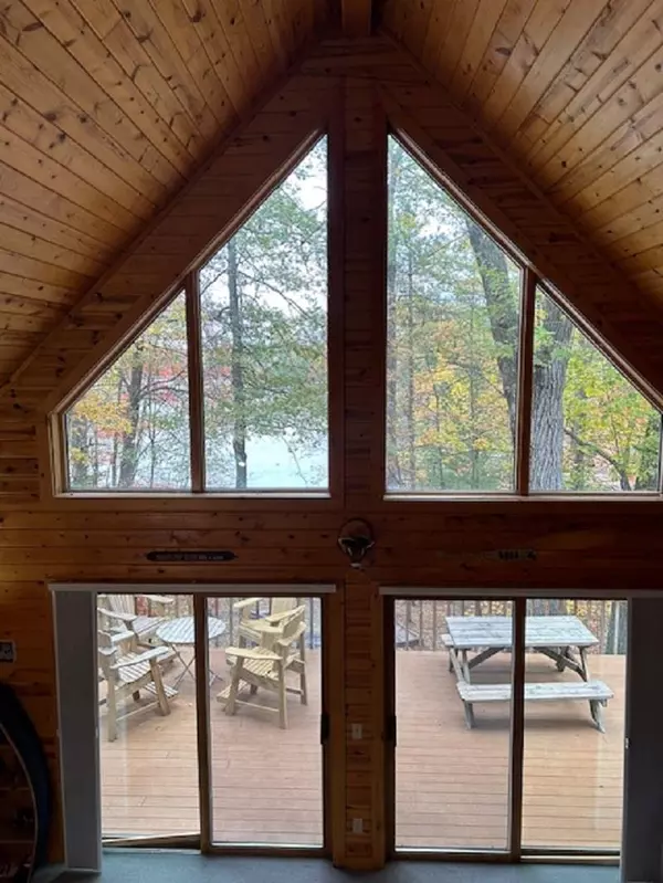 Athelstane, WI 54104,W15560 MCKINLEY LN