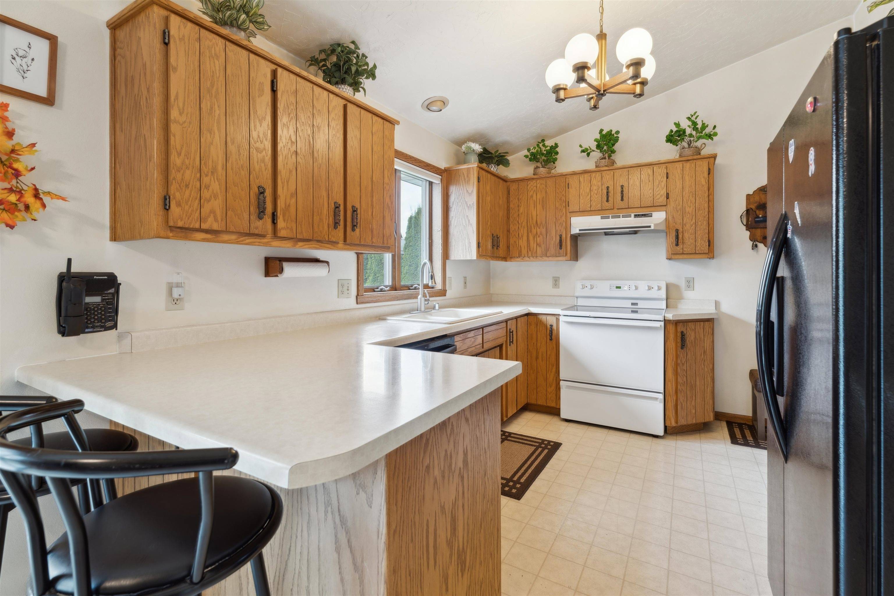 Neenah, WI 54956,803 TRAILSWAY LN