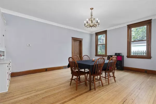 Kaukauna, WI 54130-0000,119 DOTY ST