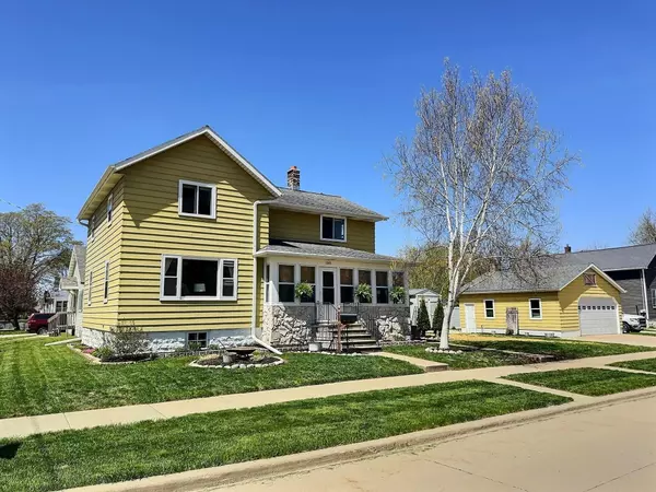 Oshkosh, WI 54902,1857 MINNESOTA ST