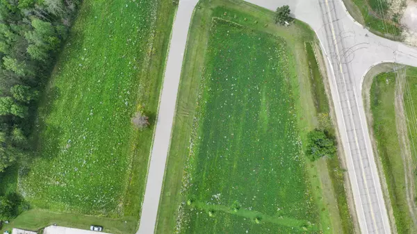 Cecil, WI 54111,RIVER BEND LN #9-10