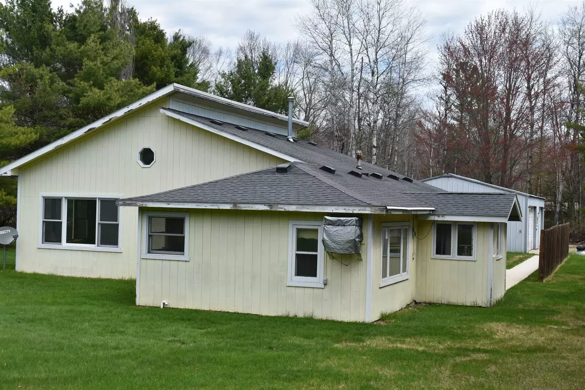 Lakewood, WI 54138-9743,15292 BROOK LN