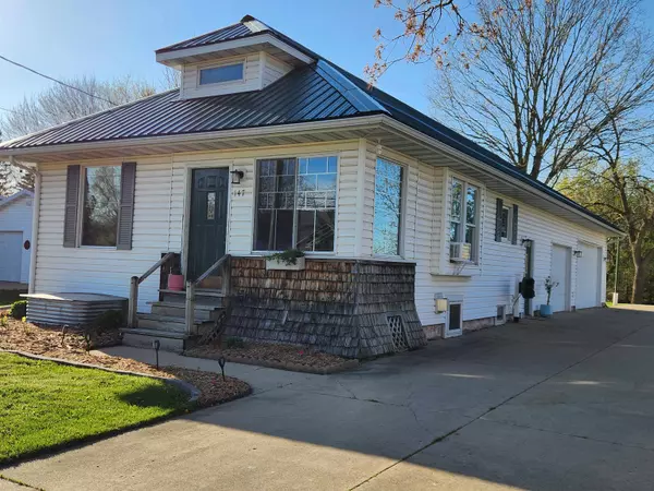 147 W MAIN ST, Gillett, WI 54124